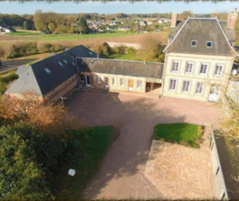 Les Chambres De Thiergeville Exterior photo